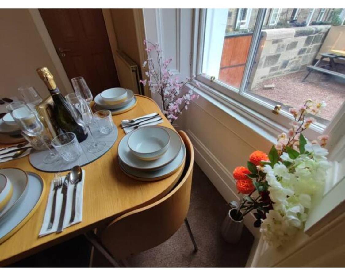 Central Edinburgh Private Garden With Parking المظهر الخارجي الصورة